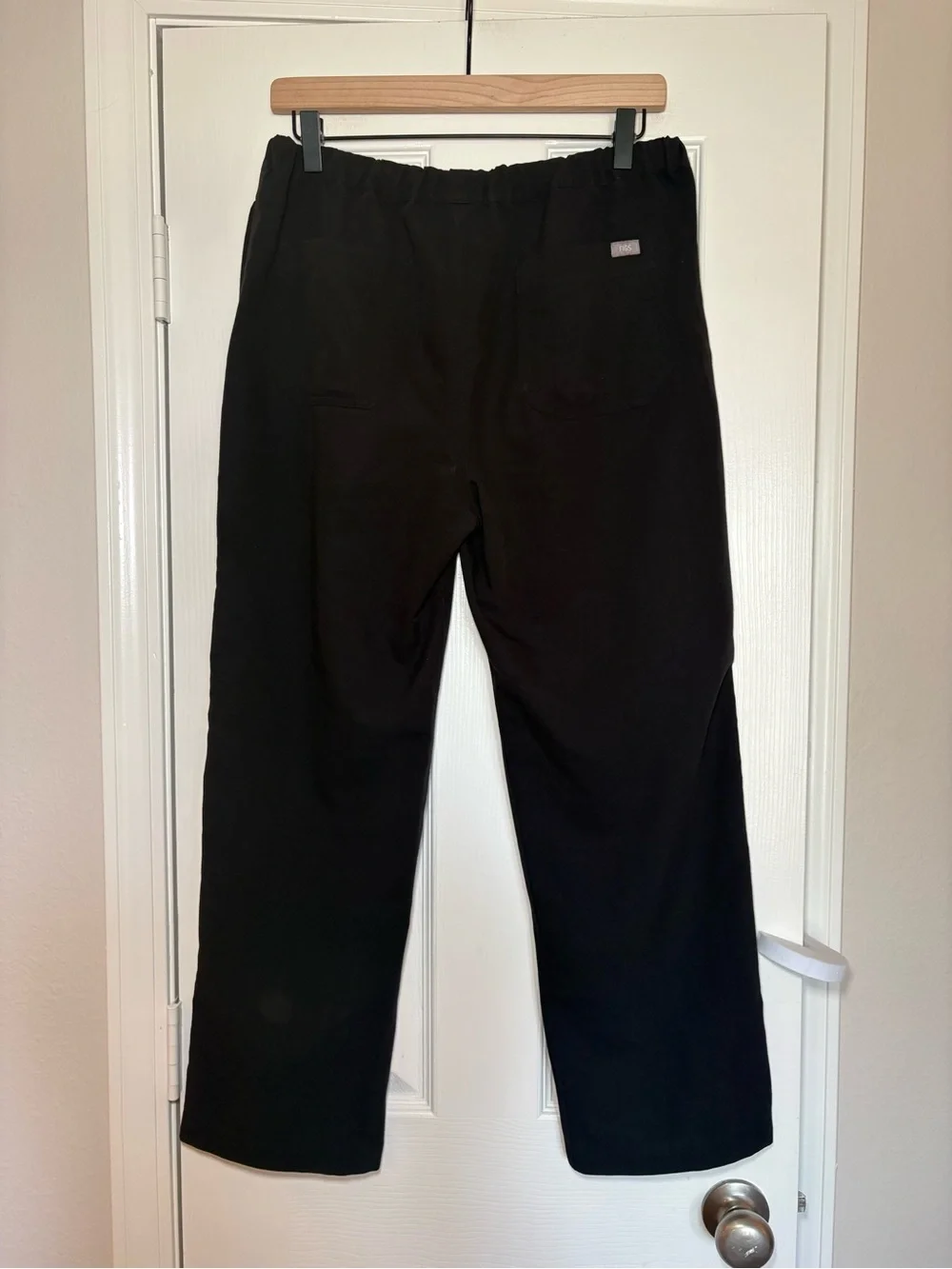 FIGS Pisco Straight Leg Scrub Pants Black Small Short S/S